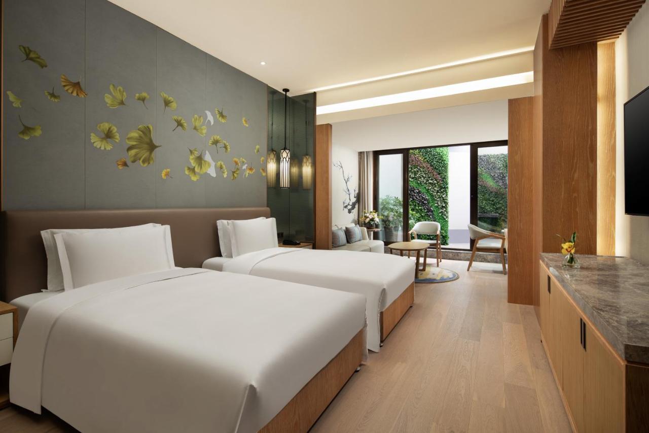 Crowne Plaza Shanghai Nanjing Road By Ihg Exteriör bild Deluxe Room