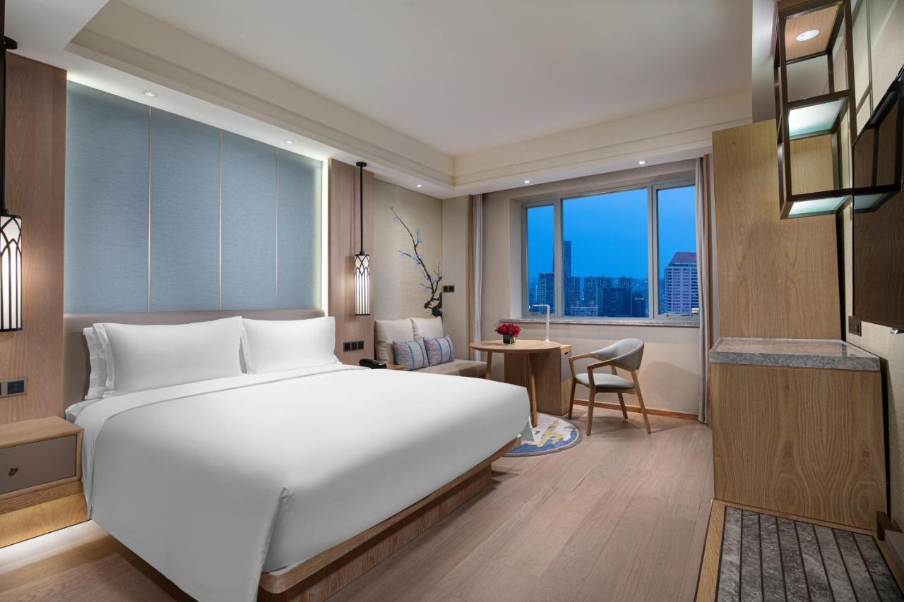 Crowne Plaza Shanghai Nanjing Road By Ihg Exteriör bild